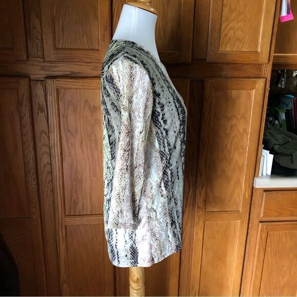 LOGO Layers Lori Goldstein Olive Green Snakeskin Mesh Sheer Long Sleeve Top - S - Picture 4 of 9